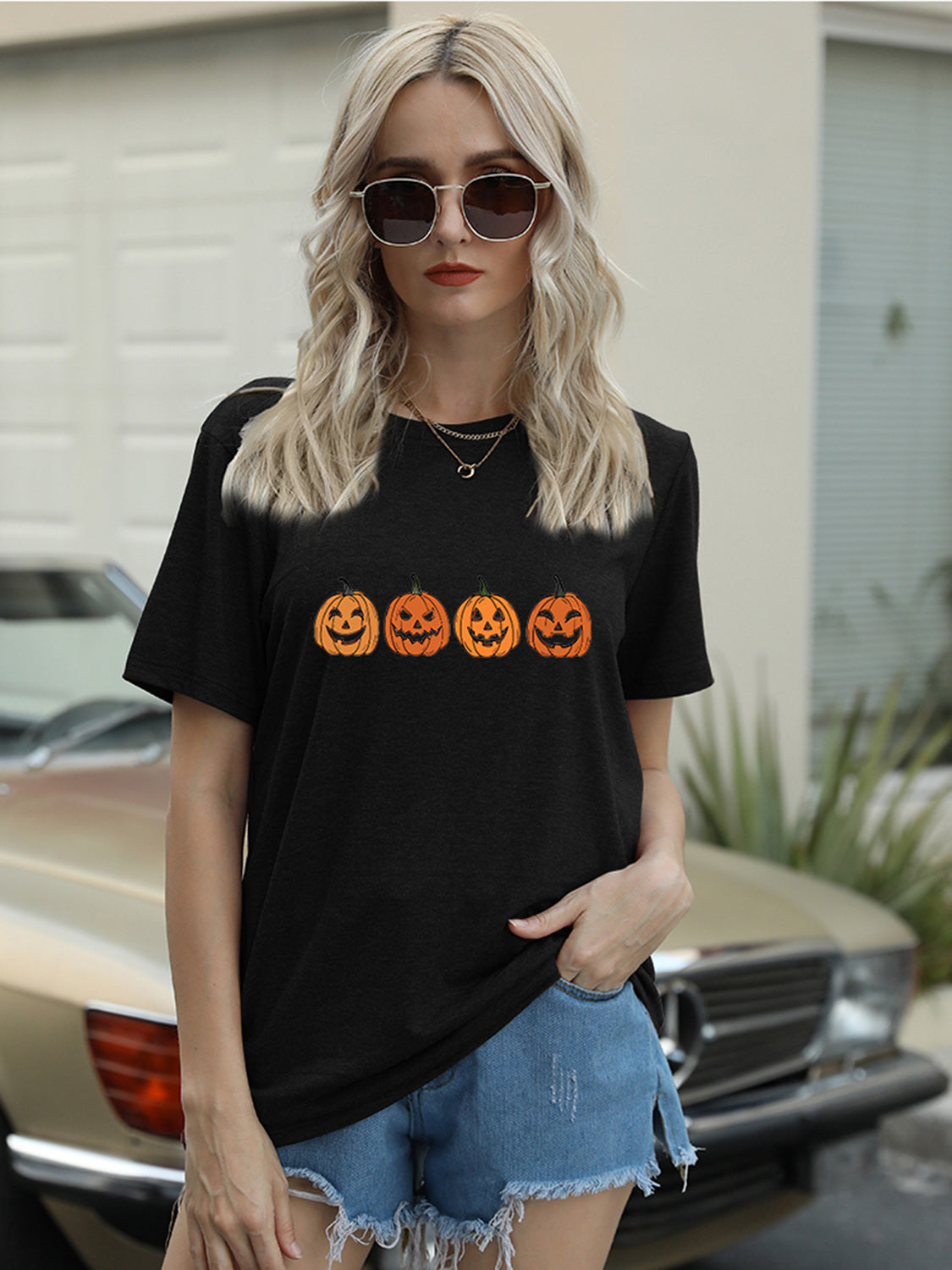 Full Size Round Neck Short Sleeve Jack-O'-Lantern Graphic T-Shirt