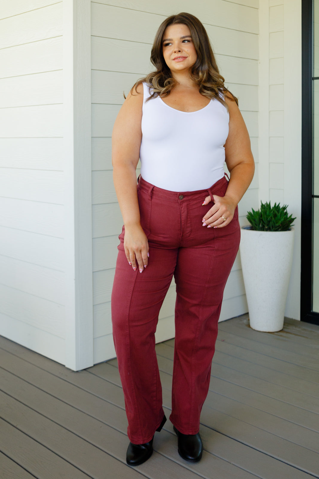 Judy Blue Phoebe High Rise Front Seam Straight Jeans in Burgundy